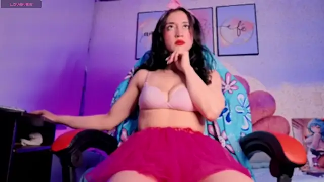 luly pink online show from June 9, 2026, 4:13 am
