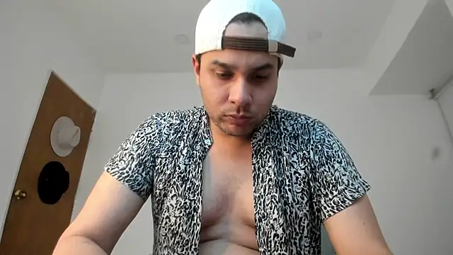 Snapshot of Latin_boy_surprisee chatting on July 12, 2026, 12:55 am Latin boy surprisee online show from July 12, 2026, 12:55 am