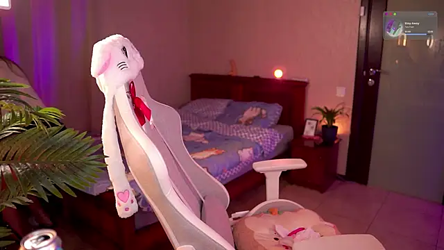 Kamila icee online show from February 7, 2026, 11:24 pm