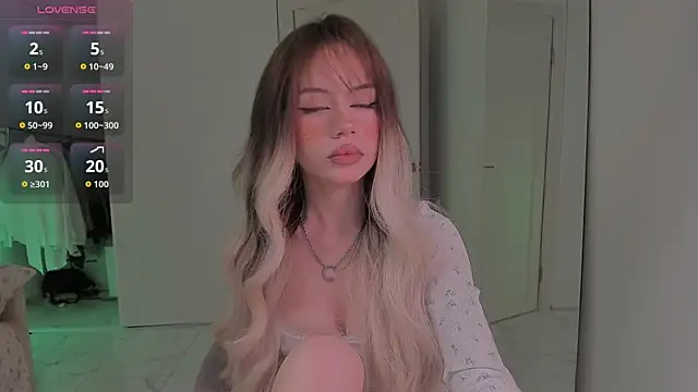 Snapshot of KellyBarton chatting on November 18, 2025, 9:07 pm KellyBarton online show from November 18, 2025, 9:07 pm