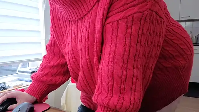 Snapshot of MilfGina chatting on February 16, 2026, 12:26 pm MilfGina online show from February 16, 2026, 12:26 pm