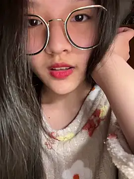 Krixxi22 online show from March 11, 2026, 4:12 pm