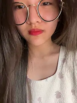 Krixxi22 online show from March 18, 2026, 2:41 pm