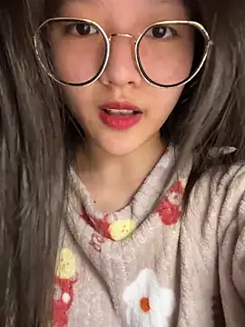 Krixxi22 online show from February 6, 2026, 2:46 pm