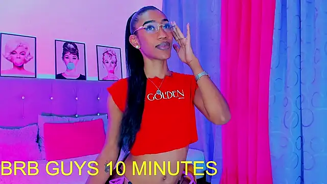 Snapshot of Kimberly_thompsom chatting on February 18, 2025, 11:08 pm Kimberly thompsom online show from February 18, 2025, 11:08 pm