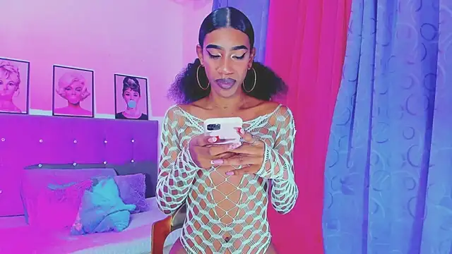 Snapshot of Kimberly_thompsom chatting on February 2, 2025, 9:29 am Kimberly thompsom online show from February 2, 2025, 9:29 am