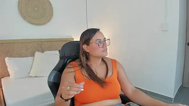 Snapshot of zoe_danae_ chatting on July 28, 2026, 12:23 pm zoe danae online show from July 28, 2026, 12:23 pm