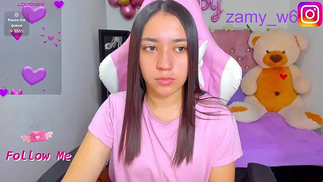 Snapshot of karla_cute01 chatting on October 25, 2025, 1:56 pm karla cute01 online show from October 25, 2025, 1:56 pm