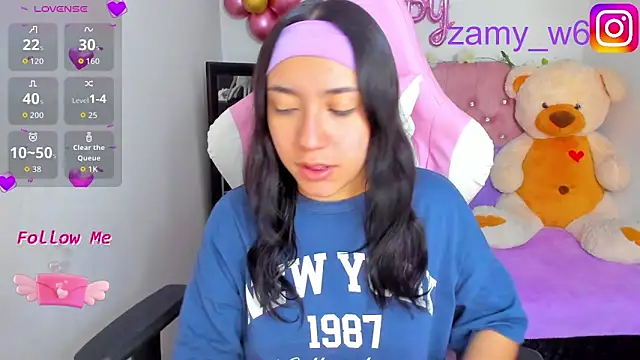 Snapshot of karla_cute01 chatting on October 24, 2025, 10:14 am karla cute01 online show from October 24, 2025, 10:14 am