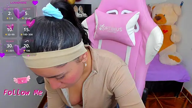 Snapshot of karla_cute01 chatting on October 14, 2025, 5:30 am karla cute01 online show from October 14, 2025, 5:30 am