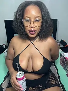 Snapshot of MimiCurves chatting on January 29, 2025, 10:53 pm MimiCurves online show from January 29, 2025, 10:53 pm