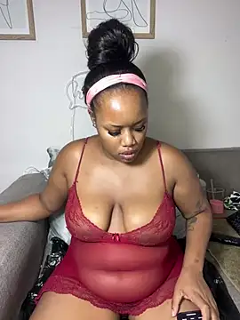 Snapshot of MimiCurves chatting on February 26, 2025, 12:41 am MimiCurves online show from February 26, 2025, 12:41 am