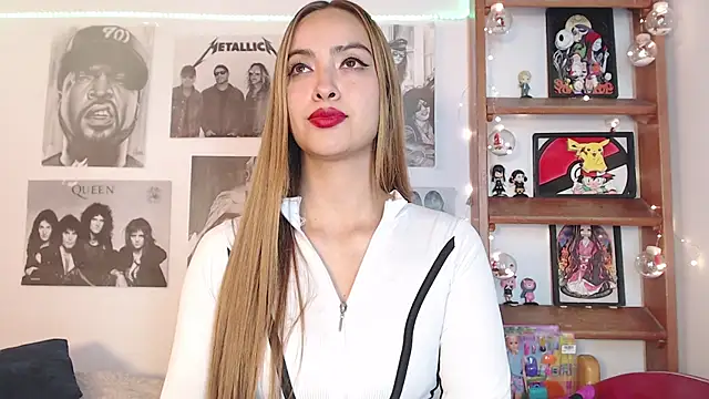 Snapshot of Meowlody chatting on February 16, 2025, 12:30 am Meowlody online show from February 16, 2025, 12:30 am