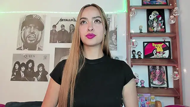 Snapshot of Meowlody chatting on February 28, 2025, 12:54 am Meowlody online show from February 28, 2025, 12:54 am