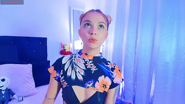 Snapshot of MeganLorensx chatting on September 24, 2025, 11:21 pm MeganLorensx online show from September 24, 2025, 11:21 pm