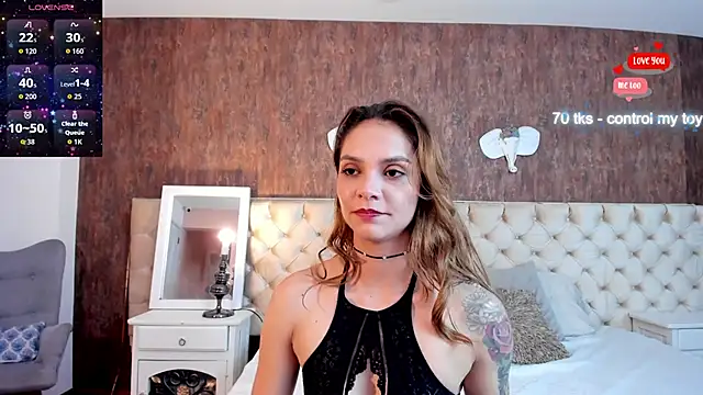MeganLorensx online show from June 22, 2026, 9:01 pm