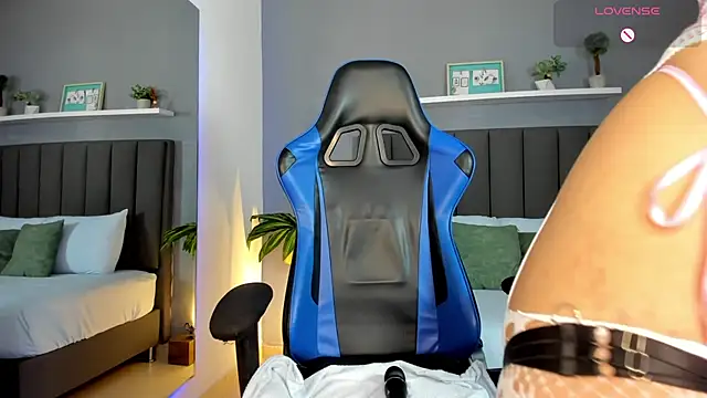 Snapshot of cloe_yeraldy_ chatting on November 7, 2025, 2:38 am cloe yeraldy online show from November 7, 2025, 2:38 am