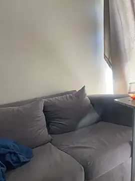 jaytee198610 online show from May 3, 2026, 7:57 am