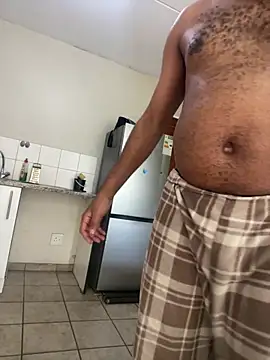 jaytee198610 online show from May 1, 2026, 11:37 am