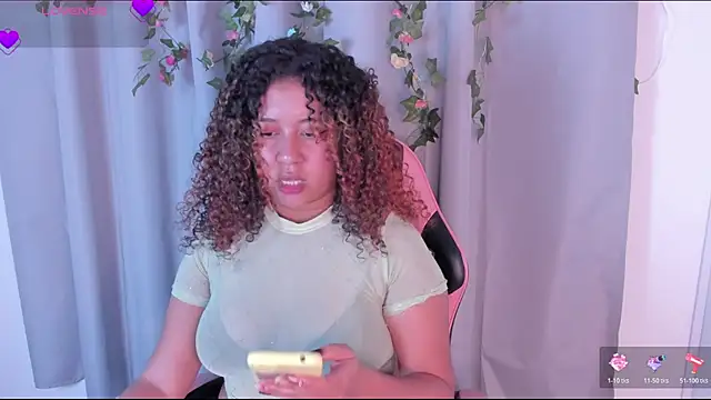 Snapshot of Kenia_tompson01 chatting on November 17, 2025, 7:18 pm Kenia tompson01 online show from November 17, 2025, 7:18 pm