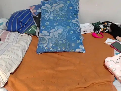 Snapshot of trina_kay chatting on October 13, 2025, 1:29 am trina kay online show from October 13, 2025, 1:29 am