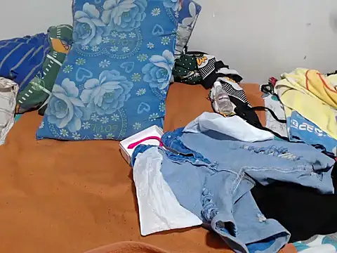 Snapshot of trina_kay chatting on October 12, 2025, 1:23 pm trina kay online show from October 12, 2025, 1:23 pm