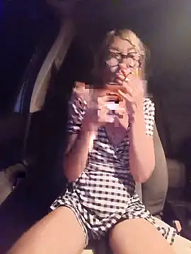 Snapshot of Timide_girl2 chatting on July 17, 2026, 3:48 am Timide girl2 online show from July 17, 2026, 3:48 am