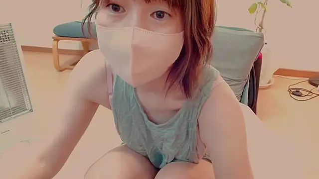 CherryMomo online show from April 28, 2026, 12:09 am