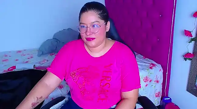 Snapshot of littleflower4you chatting on March 10, 2025, 1:01 am littleflower4you online show from March 10, 2025, 1:01 am