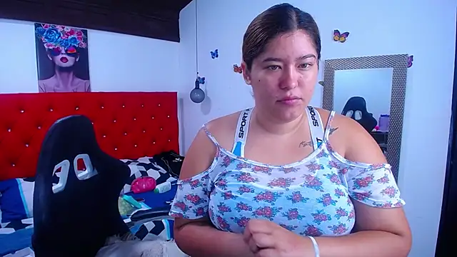 Snapshot of littleflower4you chatting on October 22, 2025, 12:26 pm littleflower4you online show from October 22, 2025, 12:26 pm