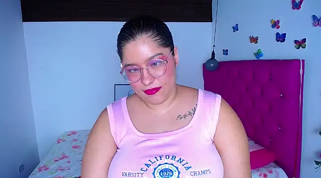 Snapshot of littleflower4you chatting on March 2, 2025, 11:17 pm littleflower4you online show from March 2, 2025, 11:17 pm