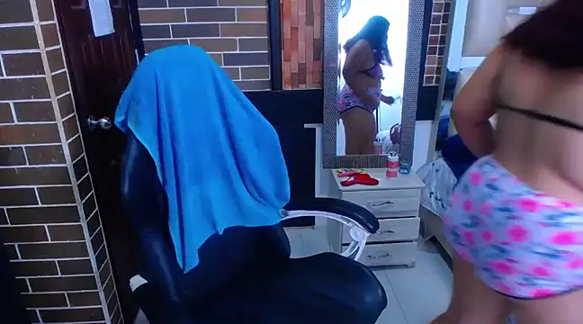 Snapshot of littleflower4you chatting on March 20, 2025, 1:35 am littleflower4you online show from March 20, 2025, 1:35 am