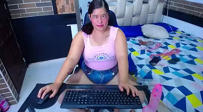 Snapshot of littleflower4you chatting on March 11, 2025, 10:31 pm littleflower4you online show from March 11, 2025, 10:31 pm