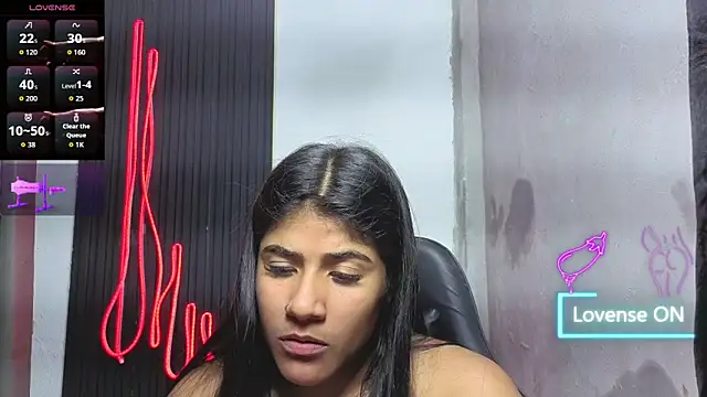 Snapshot of Rubi_boobs_ chatting on June 6, 2026, 1:33 am Rubi boobs online show from June 6, 2026, 1:33 am