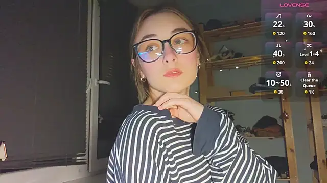 Snapshot of monlight__dana chatting on November 6, 2025, 6:56 pm monlight dana online show from November 6, 2025, 6:56 pm