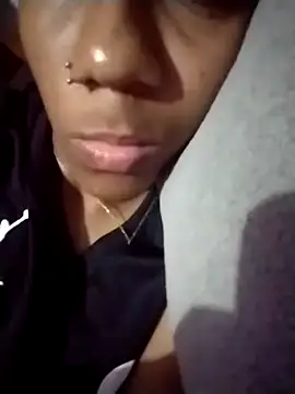 Snapshot of -_Anny_- chatting on November 12, 2025, 10:24 pm - Anny - online show from November 12, 2025, 10:24 pm