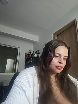 Snapshot of Alex_flair chatting on November 19, 2025, 6:57 am Alex flair online show from November 19, 2025, 6:57 am