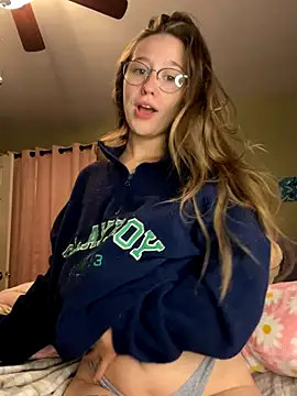 Snapshot of sage__marie chatting on September 11, 2025, 10:04 am sage marie online show from September 11, 2025, 10:04 am