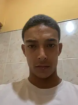 Snapshot of Demiansteven2 chatting on July 14, 2026, 8:48 pm Demiansteven2 online show from July 14, 2026, 8:48 pm
