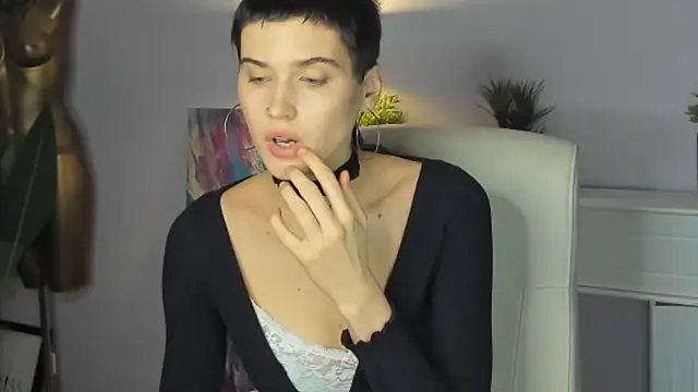 Snapshot of sarah_perfect chatting on October 21, 2025, 1:32 pm sarah perfect online show from October 21, 2025, 1:32 pm