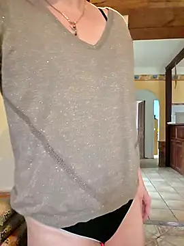 SpiceLea online show from February 25, 2026, 8:47 am