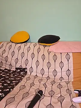 Snapshot of SpiceLea chatting on December 14, 2025, 2:44 pm SpiceLea online show from December 14, 2025, 2:44 pm