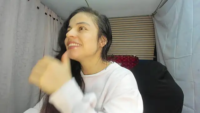 Snapshot of rosse_2504 chatting on June 22, 2026, 12:35 pm rosse 2504 online show from June 22, 2026, 12:35 pm
