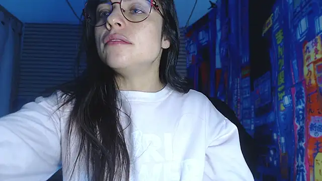 Snapshot of rosse_2504 chatting on August 3, 2026, 12:22 pm rosse 2504 online show from August 3, 2026, 12:22 pm