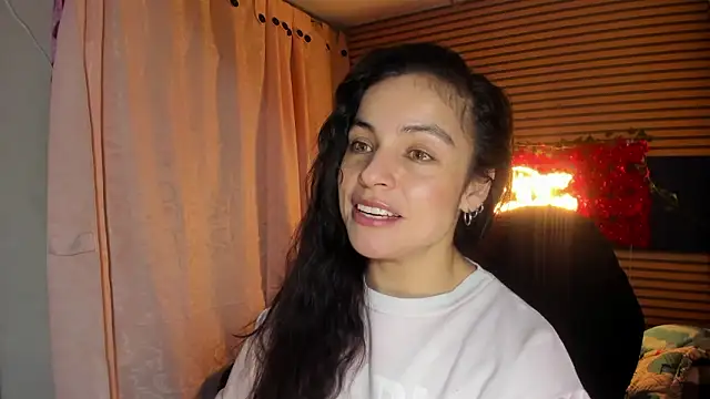 Snapshot of rosse_2504 chatting on February 11, 2026, 1:44 pm rosse 2504 online show from February 11, 2026, 1:44 pm