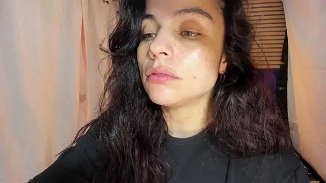 Snapshot of rosse_2504 chatting on March 4, 2026, 1:19 pm rosse 2504 online show from March 4, 2026, 1:19 pm