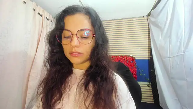 Snapshot of rosse_2504 chatting on June 9, 2026, 12:39 pm rosse 2504 online show from June 9, 2026, 12:39 pm