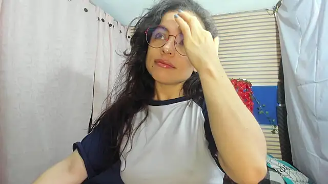 Snapshot of rosse_2504 chatting on June 20, 2026, 9:14 am rosse 2504 online show from June 20, 2026, 9:14 am