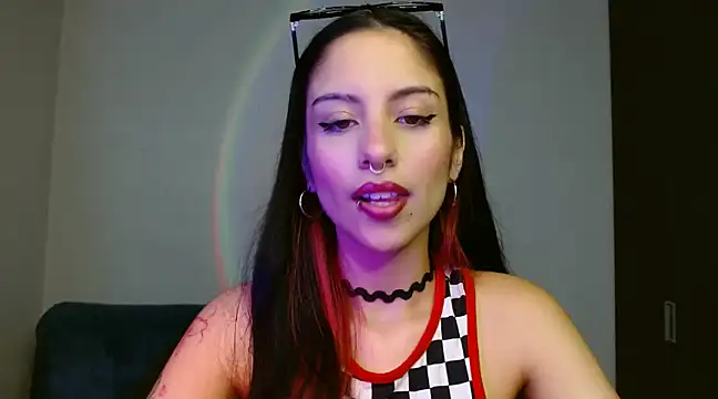 Ary Pieerce online show from December 19, 2024, 8:13 pm