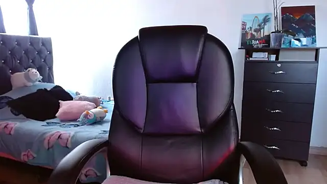 Ary Pieerce online show from September 20, 2025, 7:19 pm